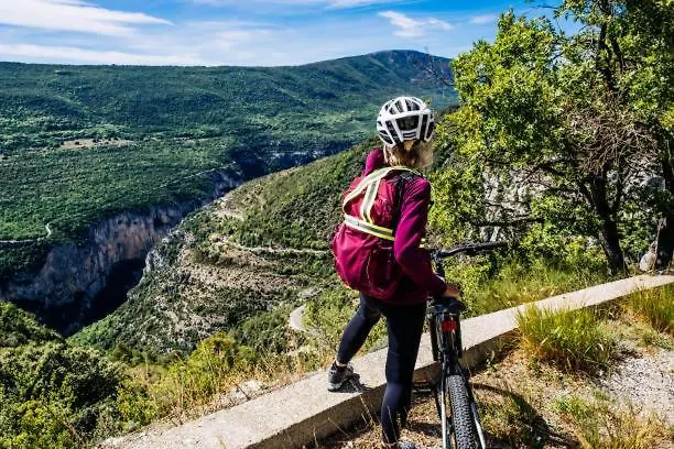 Camping Verdon: 3-Star Nature Retreat near Gorges & Lavender Fields Sainte-Croix-de-Verdon 0*,